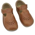Omaking children's shoes Brown