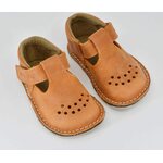 Omaking children's shoes