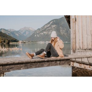 Be Lenka Winter